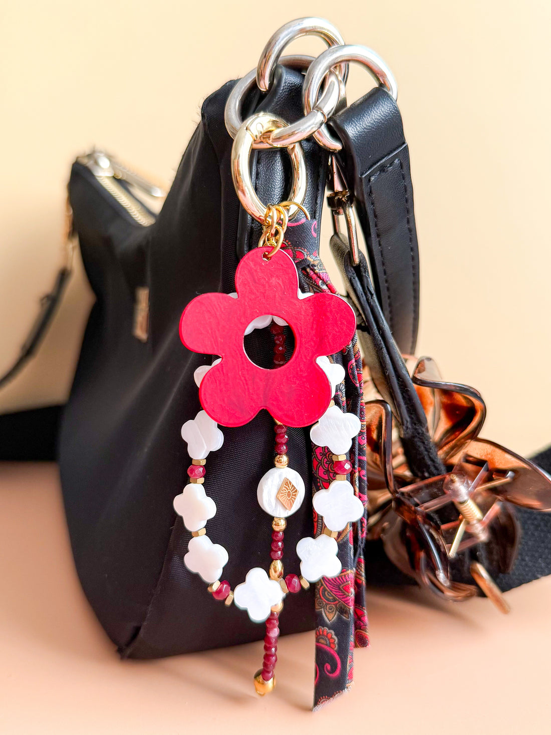 Porte-clés grigris LOUISA - Jade bordeaux et Agate blanche