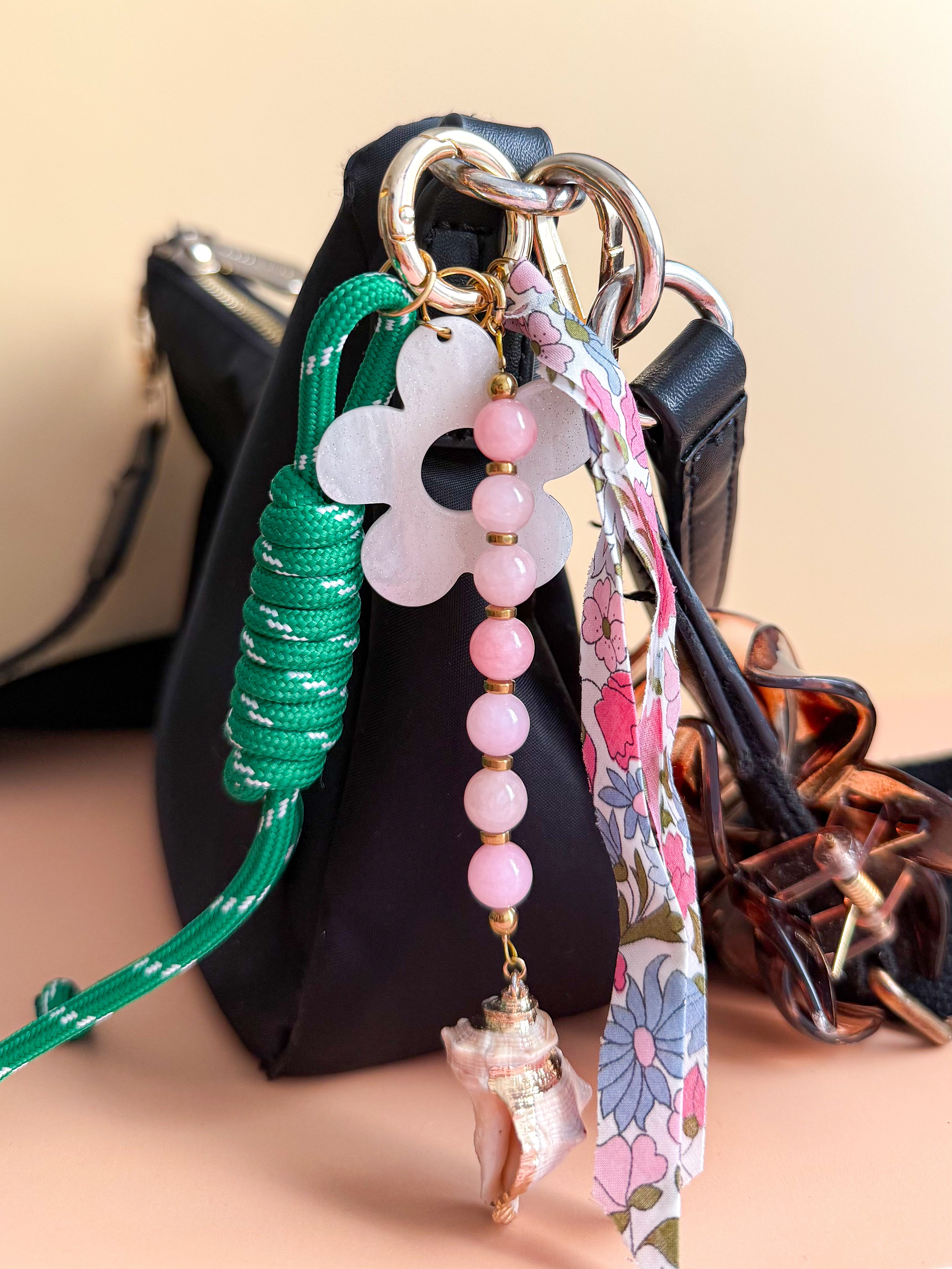 Porte-clés grigris ÉLÉONORE doré - Calcite rose