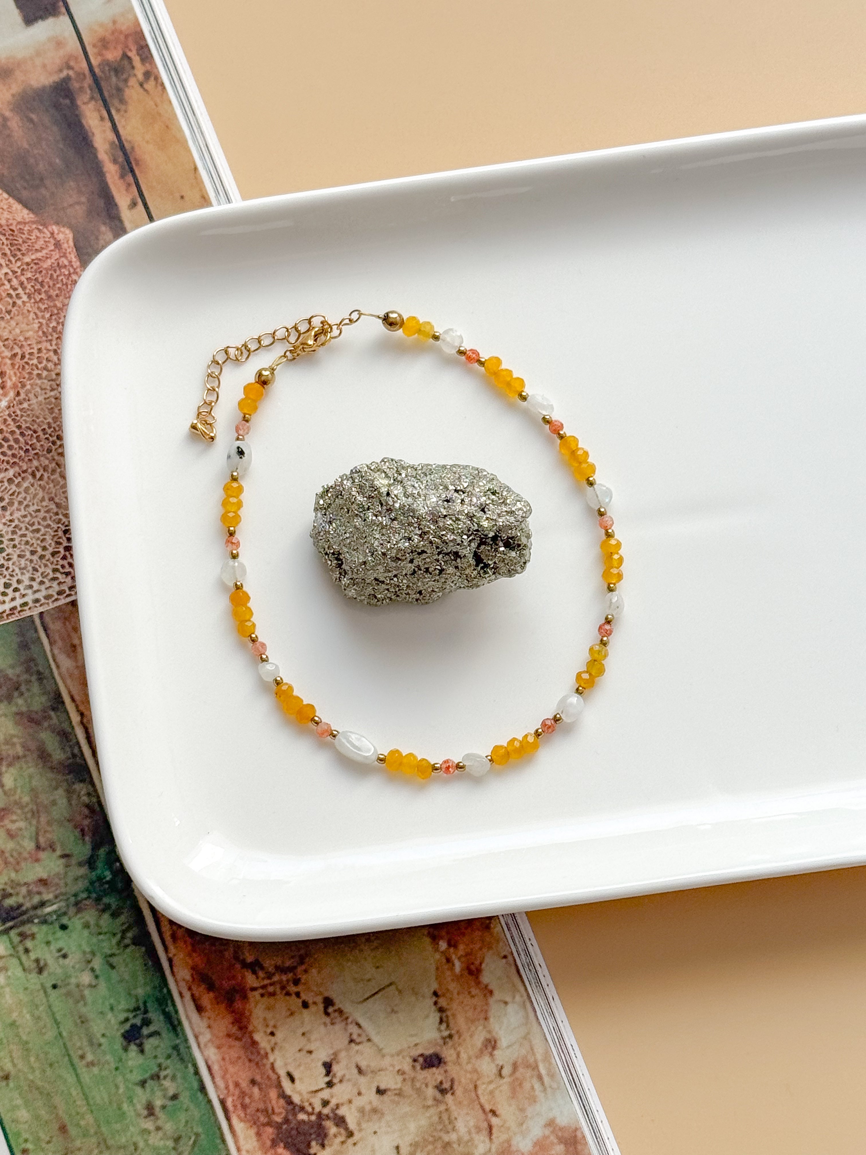 Bracelet de cheville LINA - Pierre de lune, Quartz jaune & Pierre de Soleil