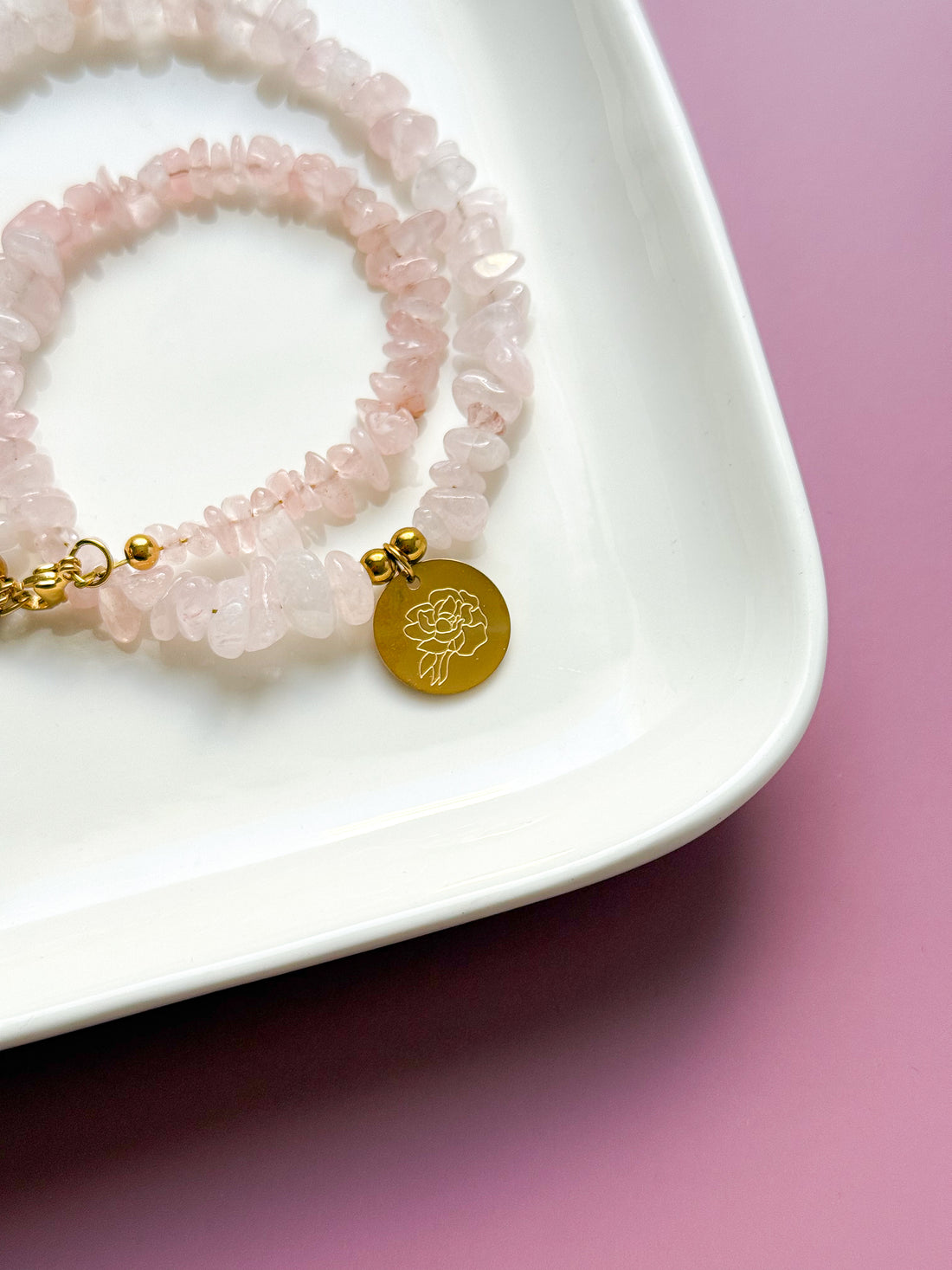 Collier CAMÉLIA personnalisable Fleur de Naissance - Quartz rose : Amour de soi & harmonie intérieure