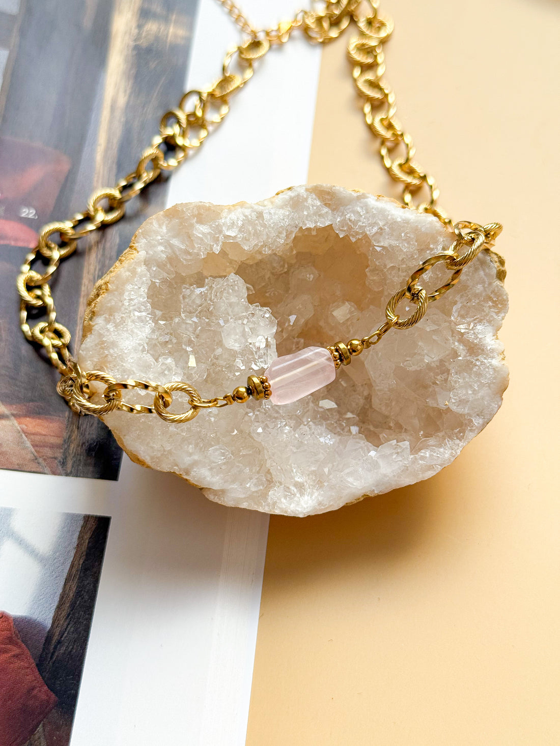 Collier LILAS Quartz rose - Confiance en soi, libération émotionnelle, ouverture du coeur