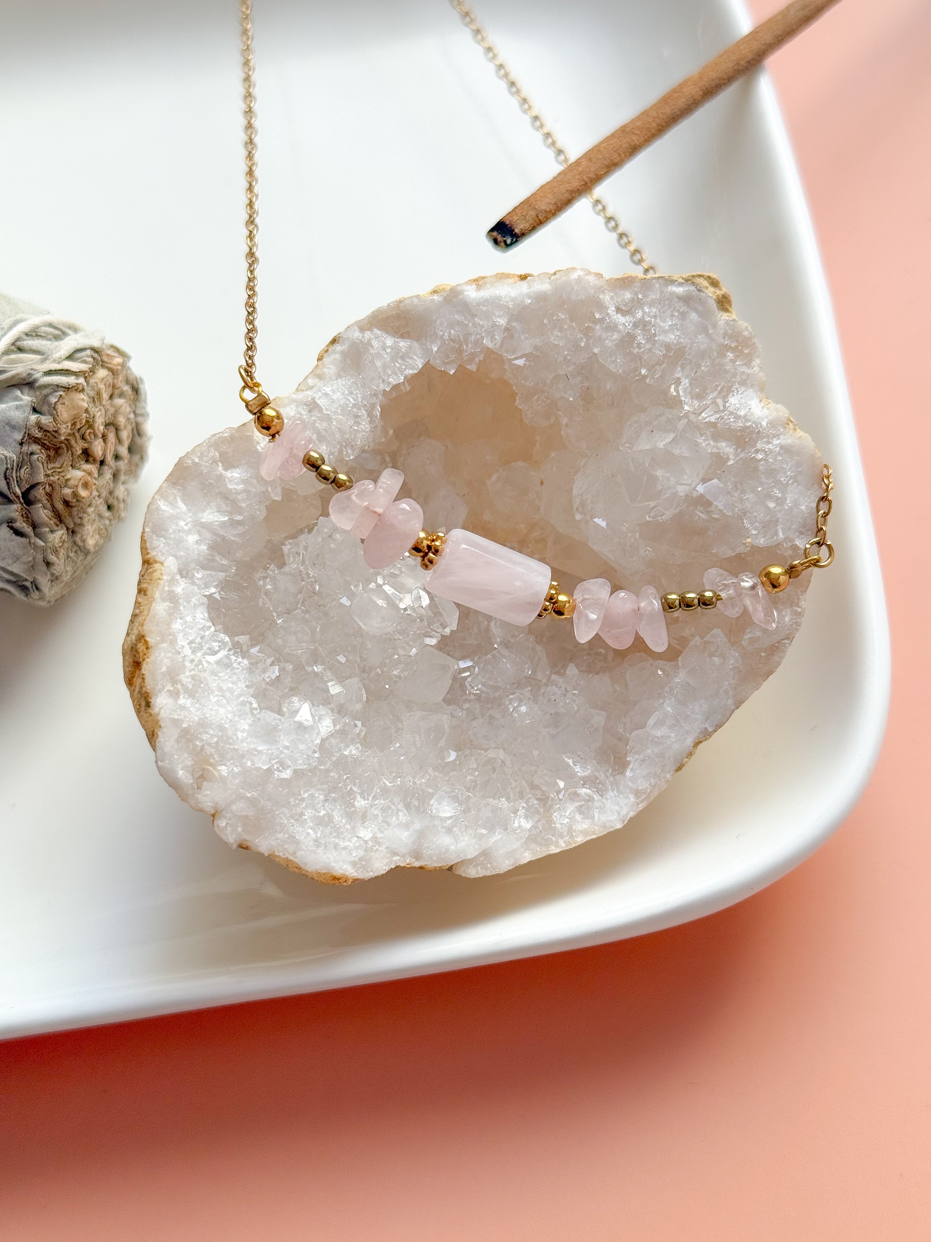 Collier LYS Quartz rose - Ouverture du coeur, libération émotionnelle, confiance en soi