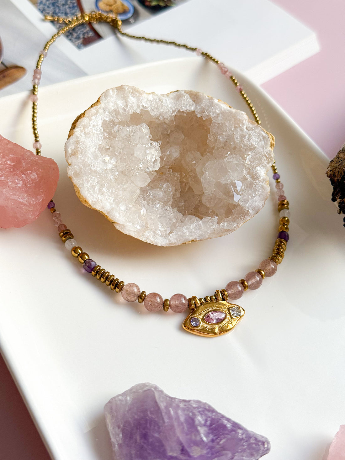 Collier AMARYLLIS - Ouverture du coeur, amour de soi, féminité, lâcher-prise