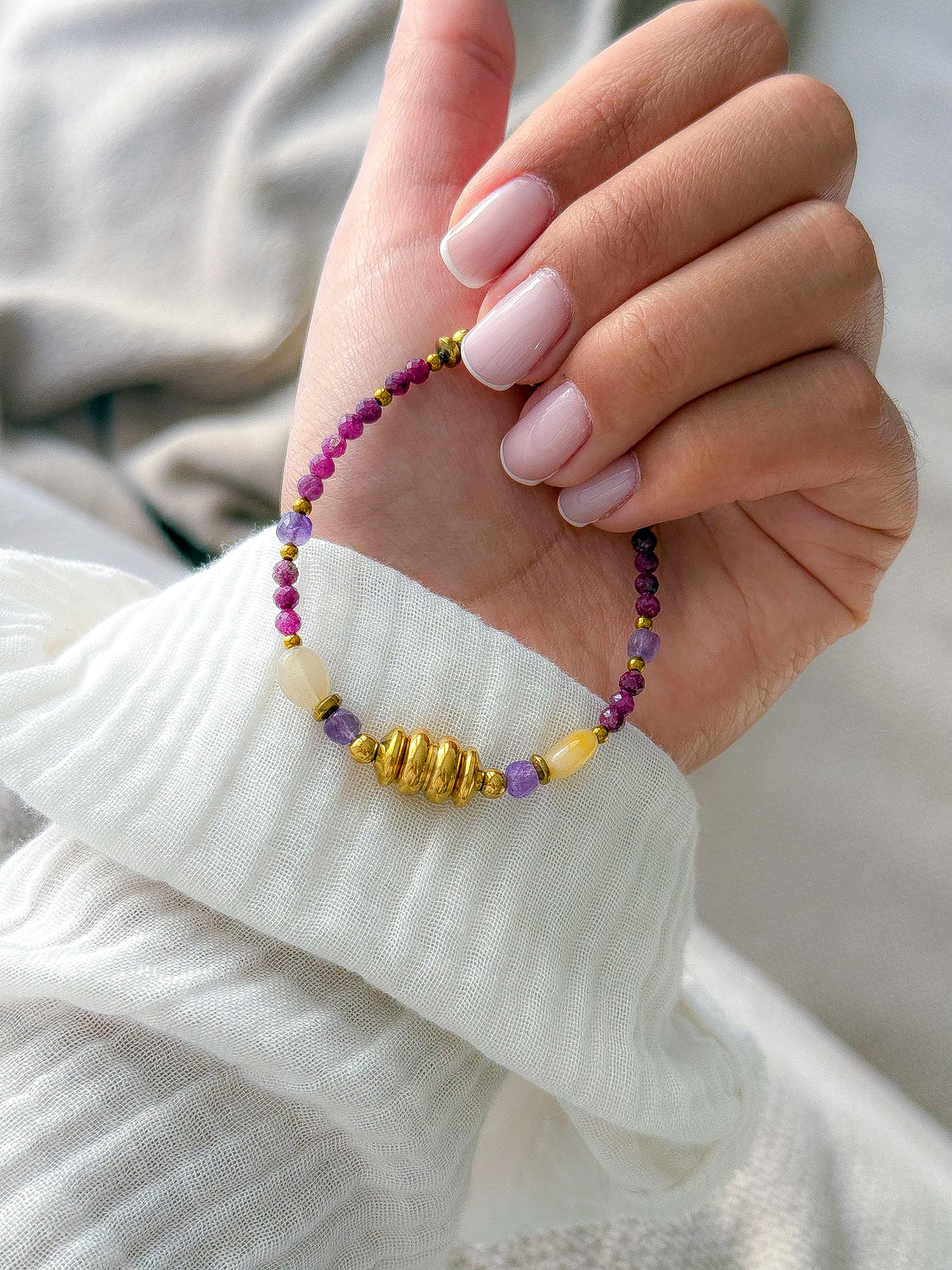 Bracelet FREESIA base Rubis - Abondance, Motivation, Apaisement intérieur