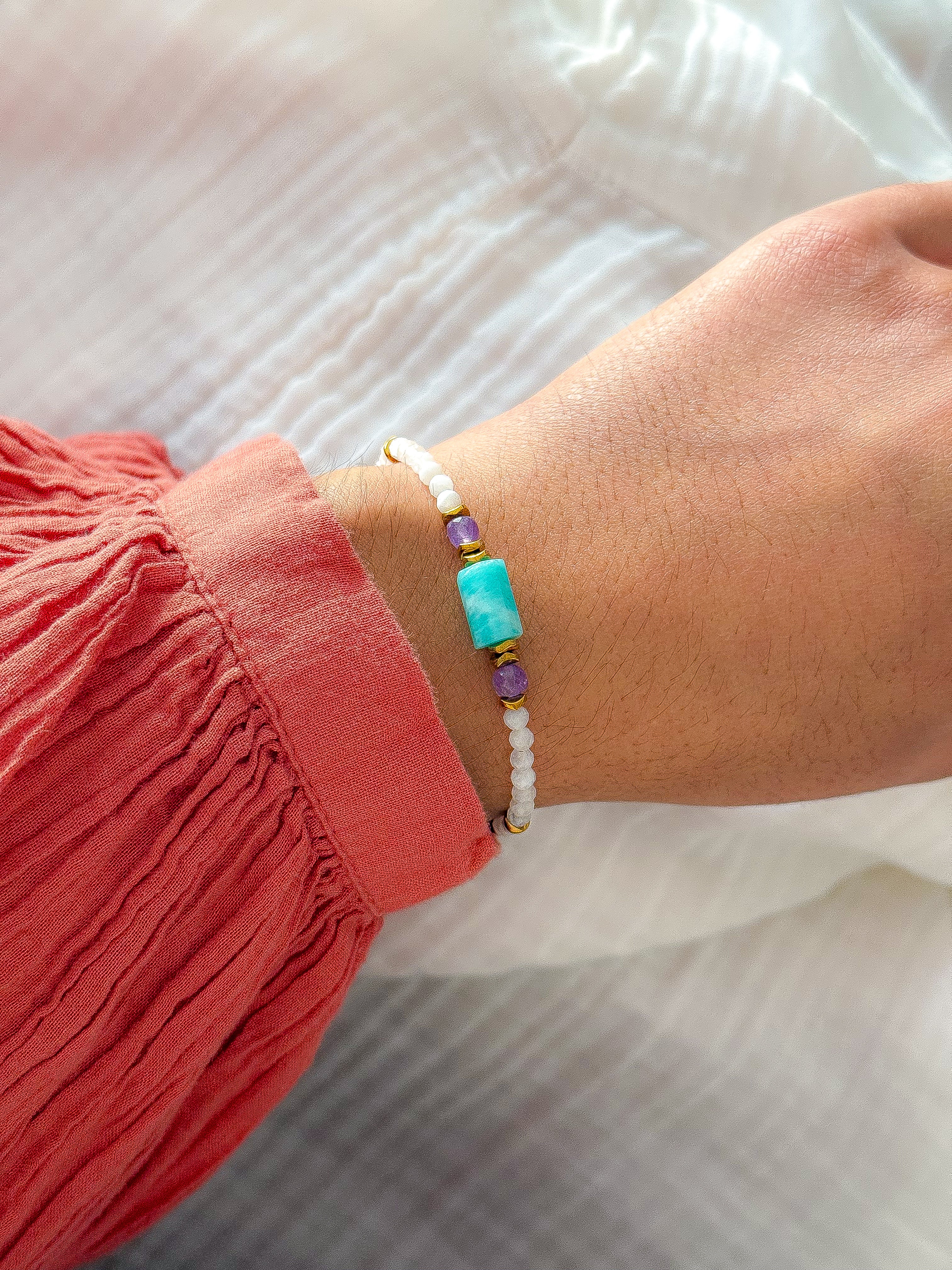 Bracelet MARIGOLD base Pierre de Lune - Féminin sacré, relâcher les tensions, expression personnelle