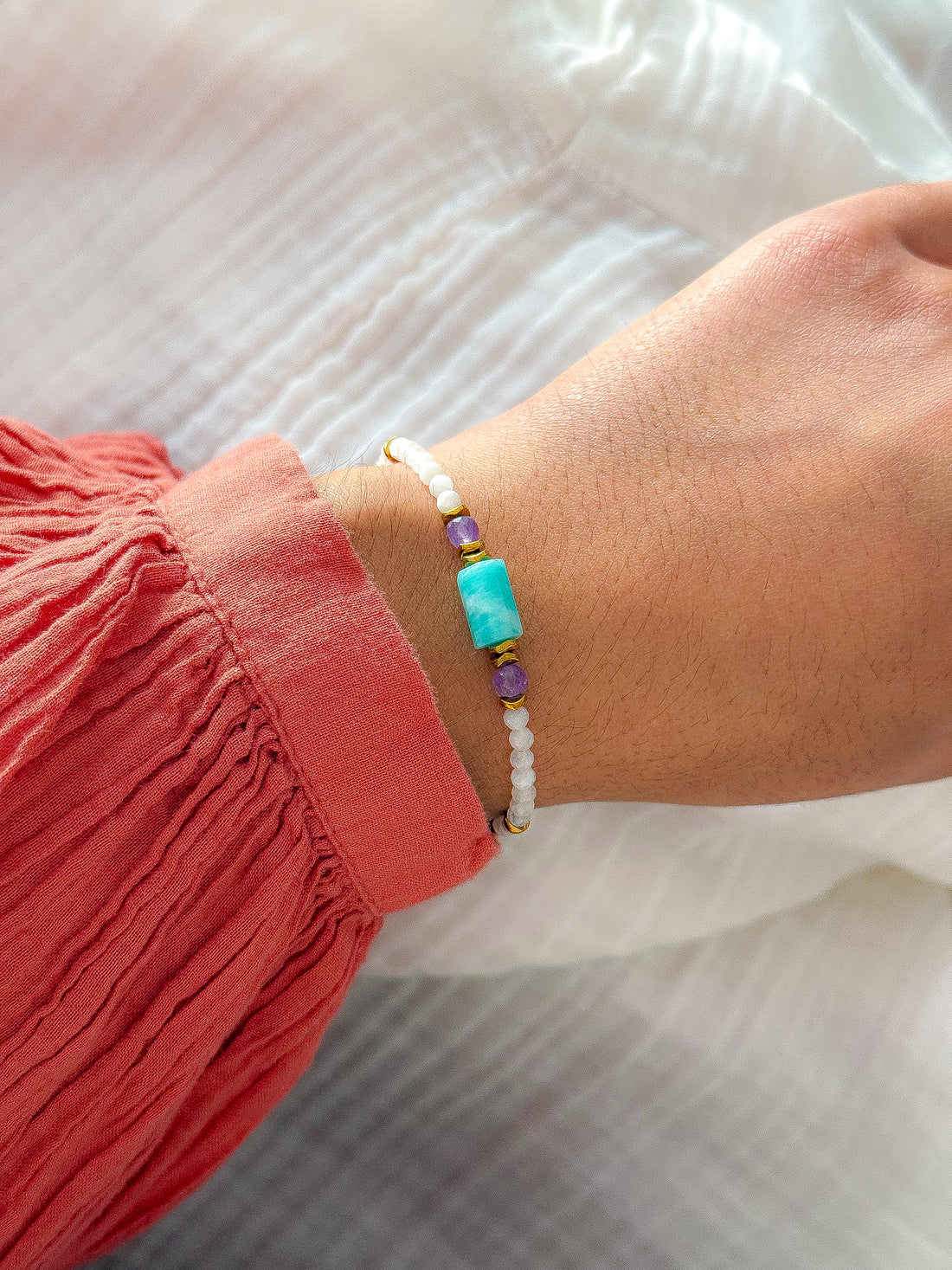 Bracelet MARIGOLD base Pierre de Lune - Féminin sacré, relâcher les tensions, expression personnelle