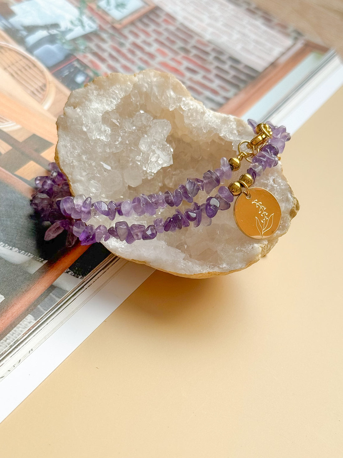 Collier CAMÉLIA personnalisable Fleur de Naissance - Améthyste : Protection, lâcher-prise, clarté mentale