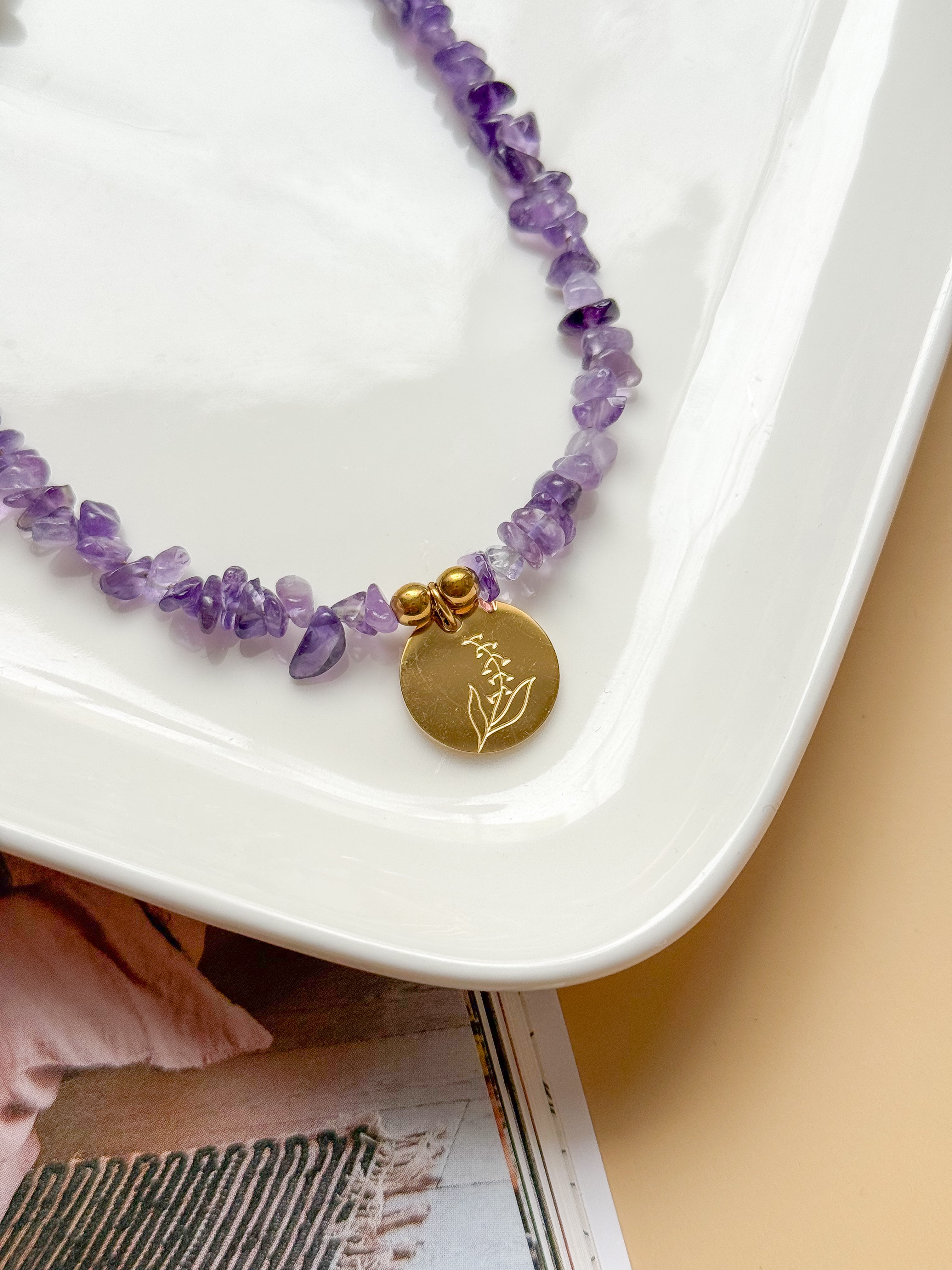 Collier CAMÉLIA personnalisable Fleur de Naissance - Améthyste : Protection, lâcher-prise, clarté mentale