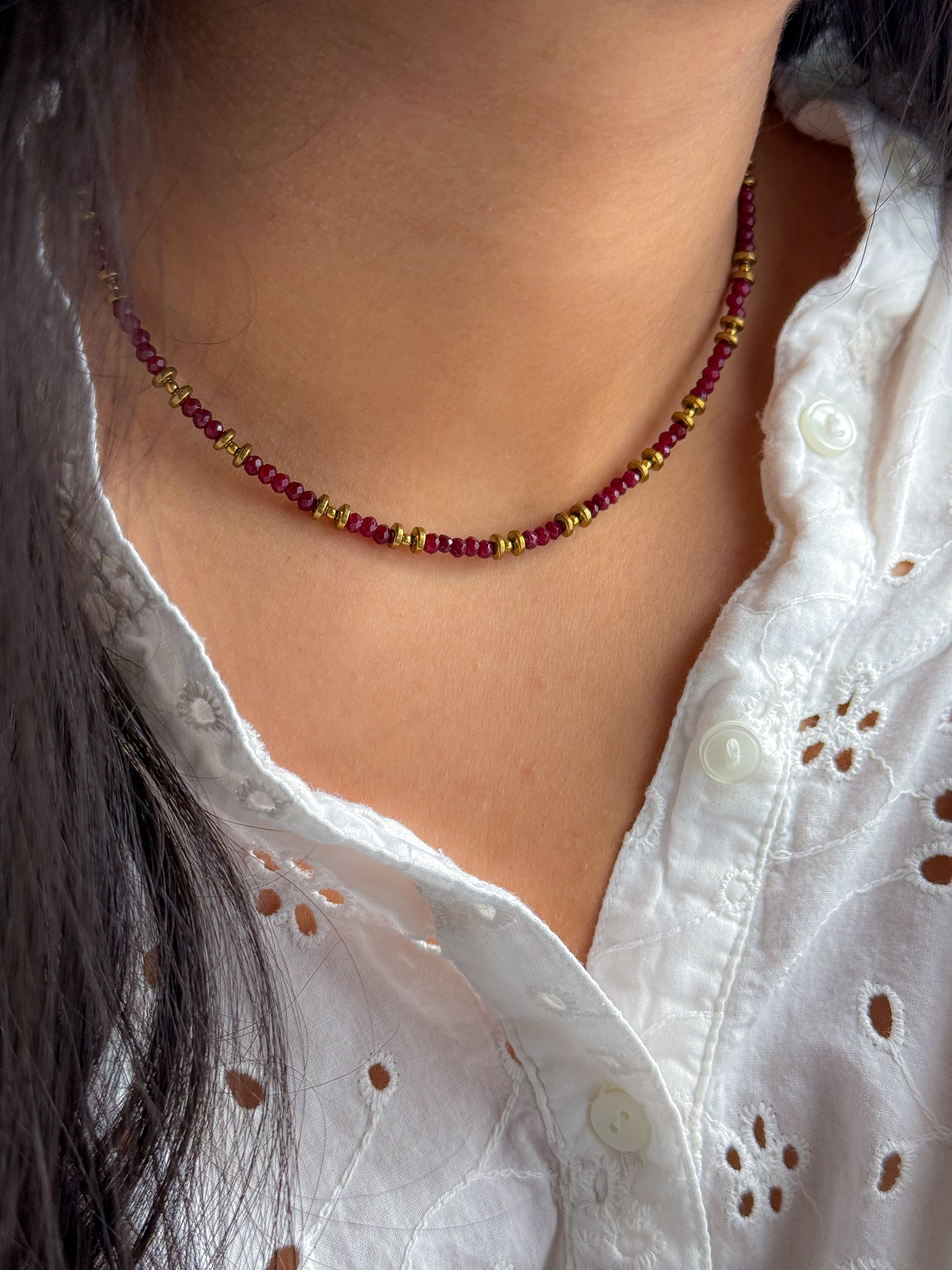 Collier PIERRETTE Jade bordeaux - Ancrage & stabilité émotionnelle