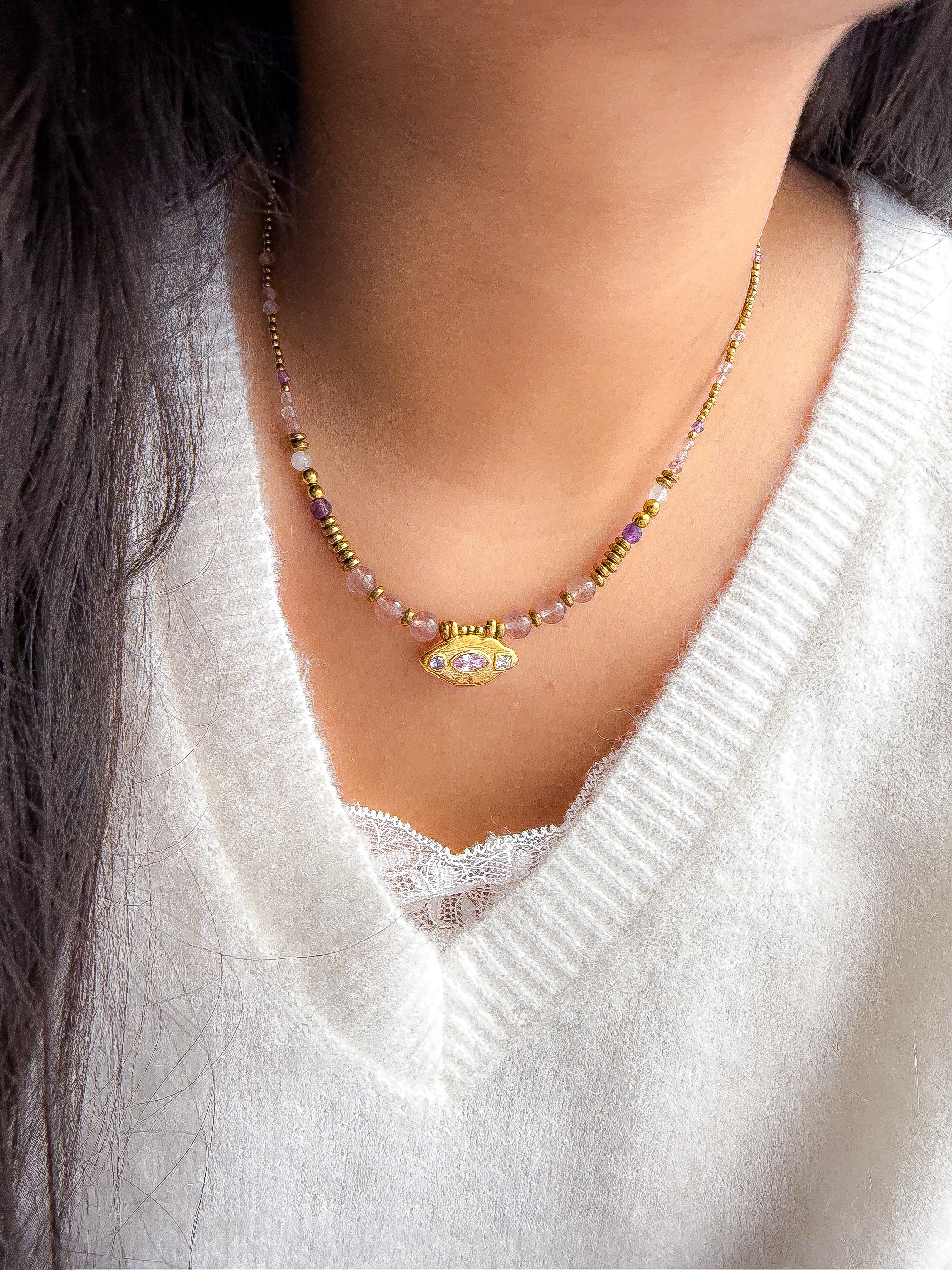 Collier AMARYLLIS - Ouverture du coeur, amour de soi, féminité, lâcher-prise
