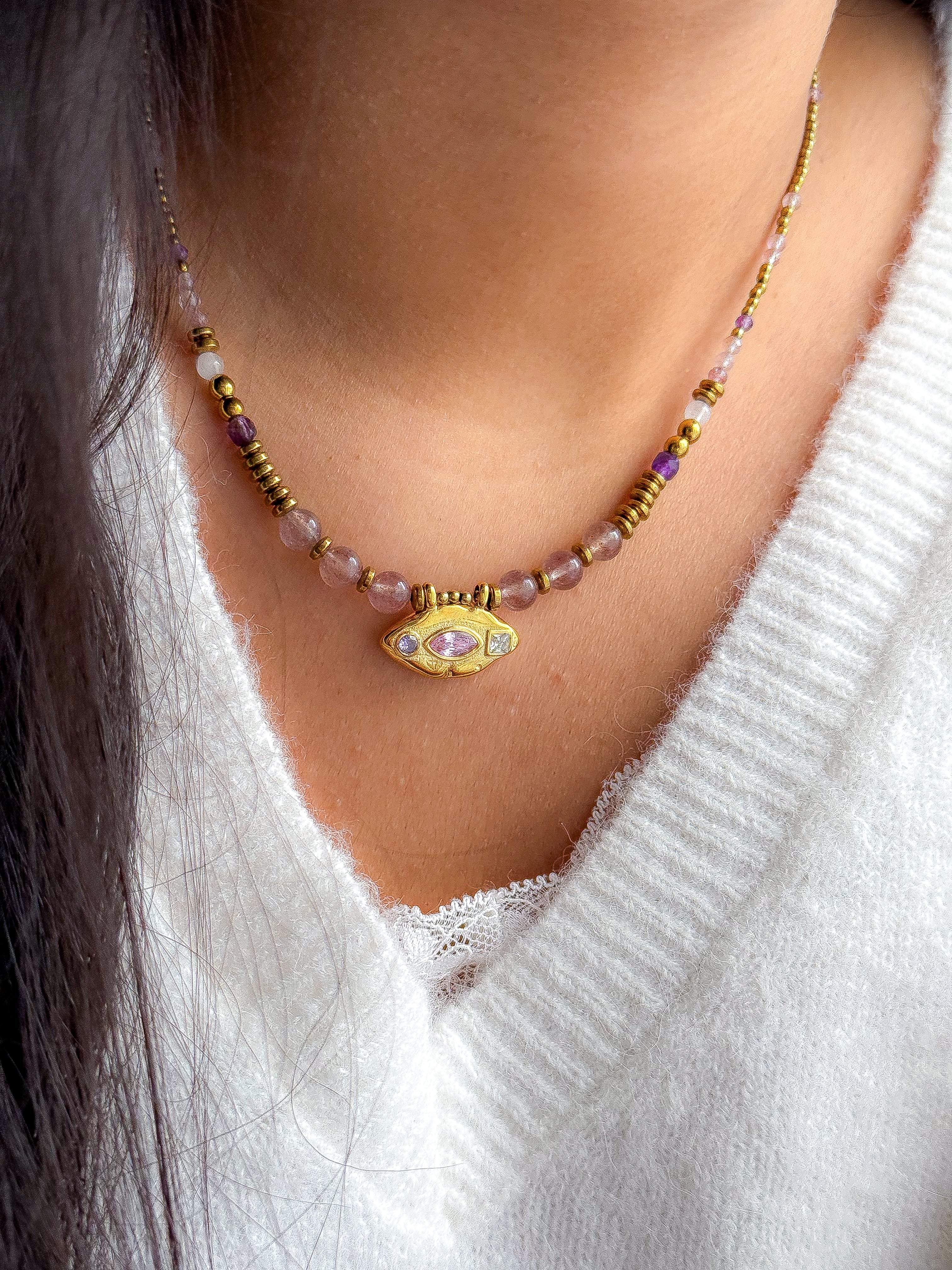 Collier AMARYLLIS - Ouverture du coeur, amour de soi, féminité, lâcher-prise