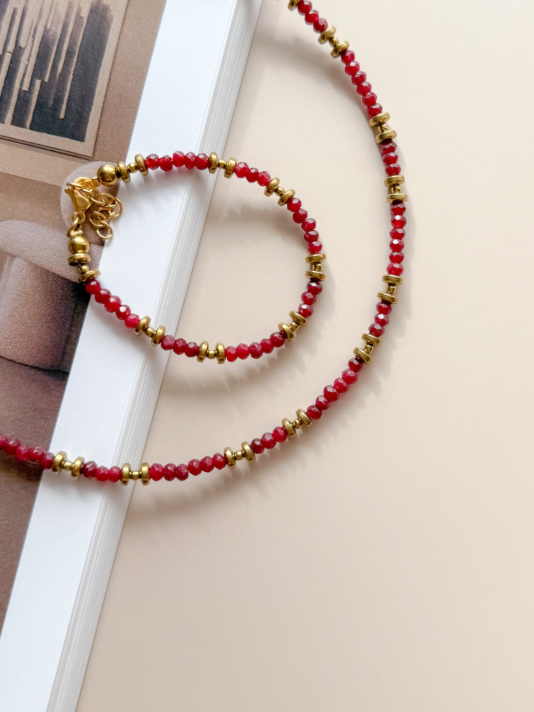 Collier PIERRETTE Jade bordeaux - Ancrage & stabilité émotionnelle