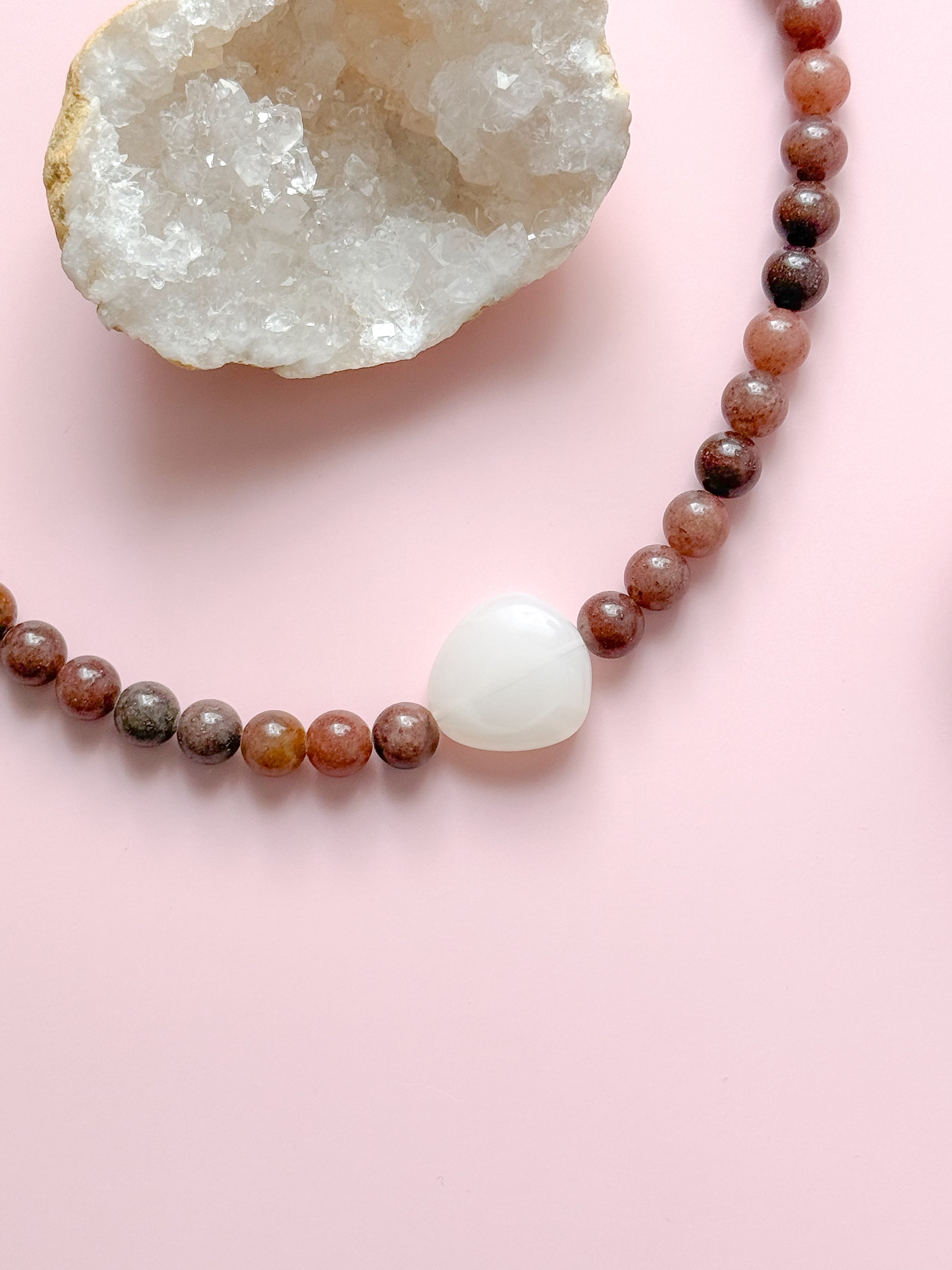Collier MAGALI Pierre de Soleil : Joie, énergie positive, confiance en soi