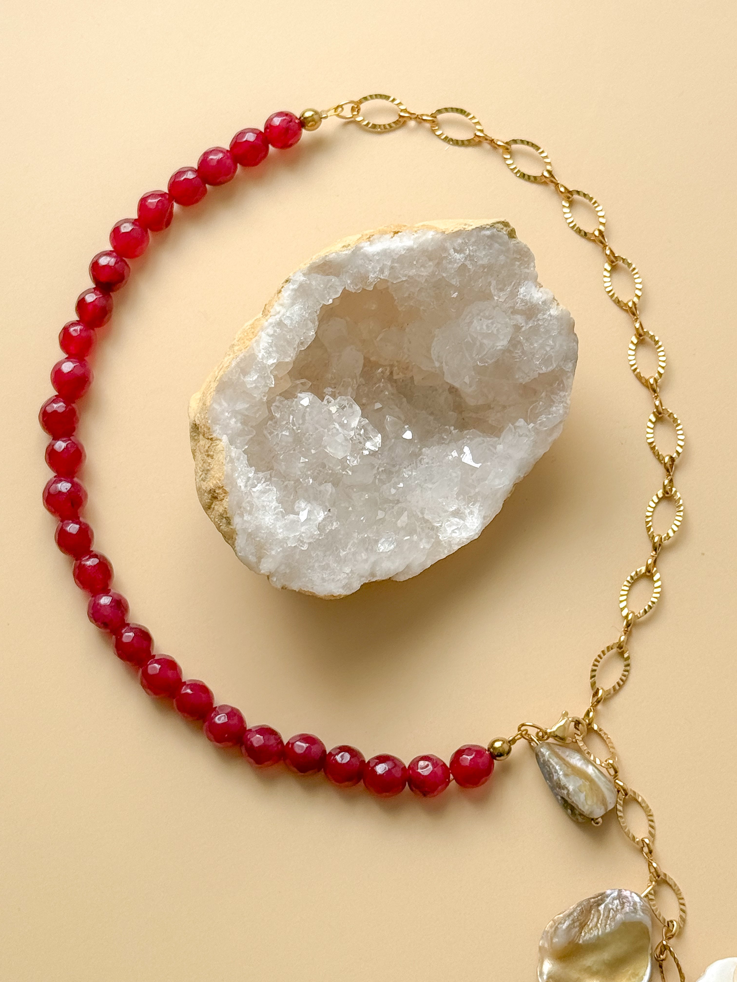 Collier ÉLÉNA bordeaux - Force intérieure, ancrage, confiance en soi