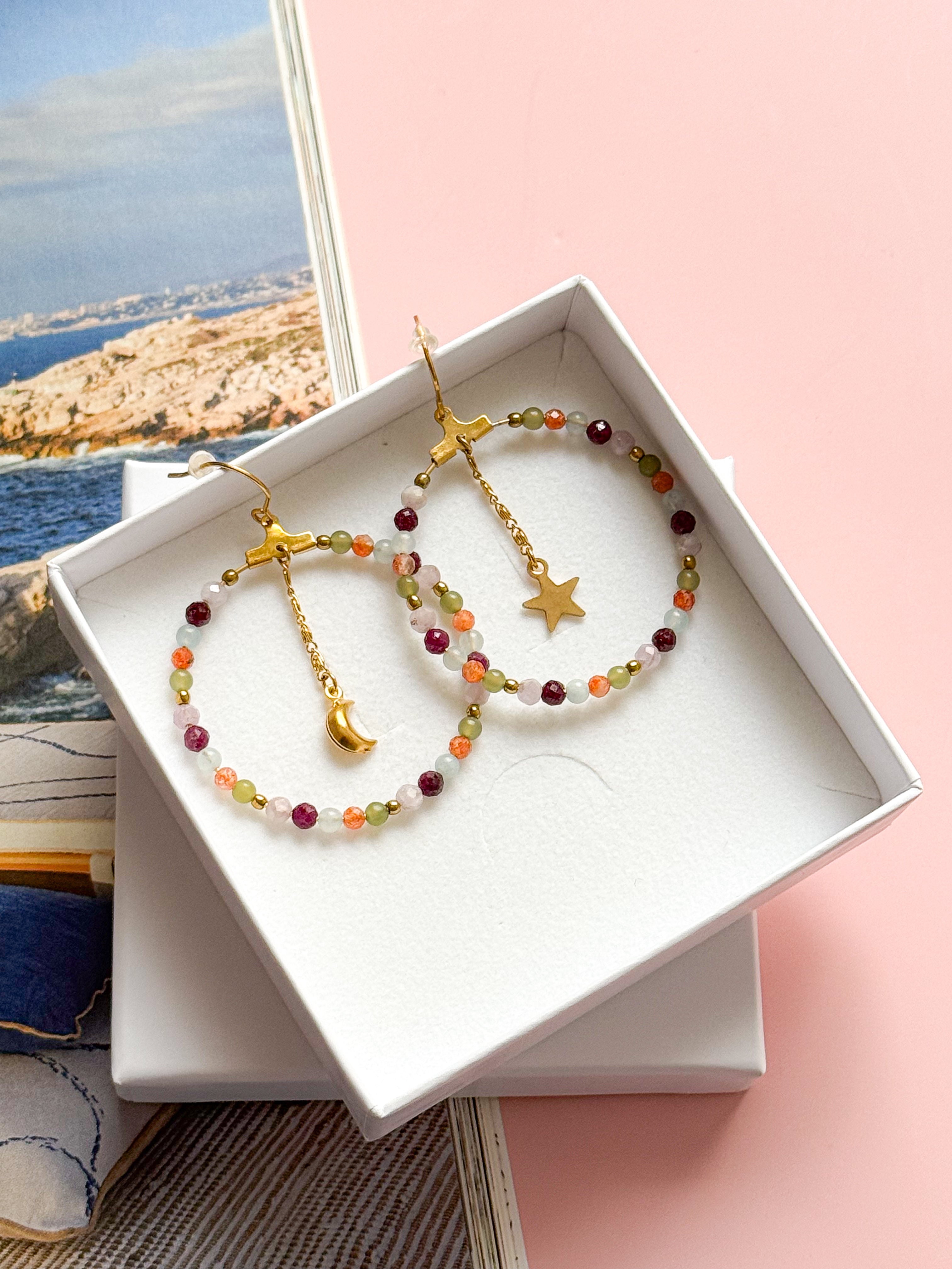 Créoles NASTASYA - Jade néphrite, Aigue-marine, Kunzite, Rubis, Pierre de Soleil