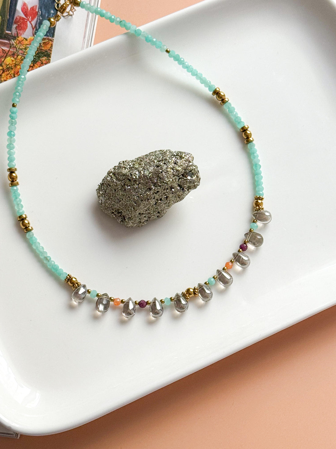 Collier EZRA - Amazonite, Pierre de soleil, Rubis