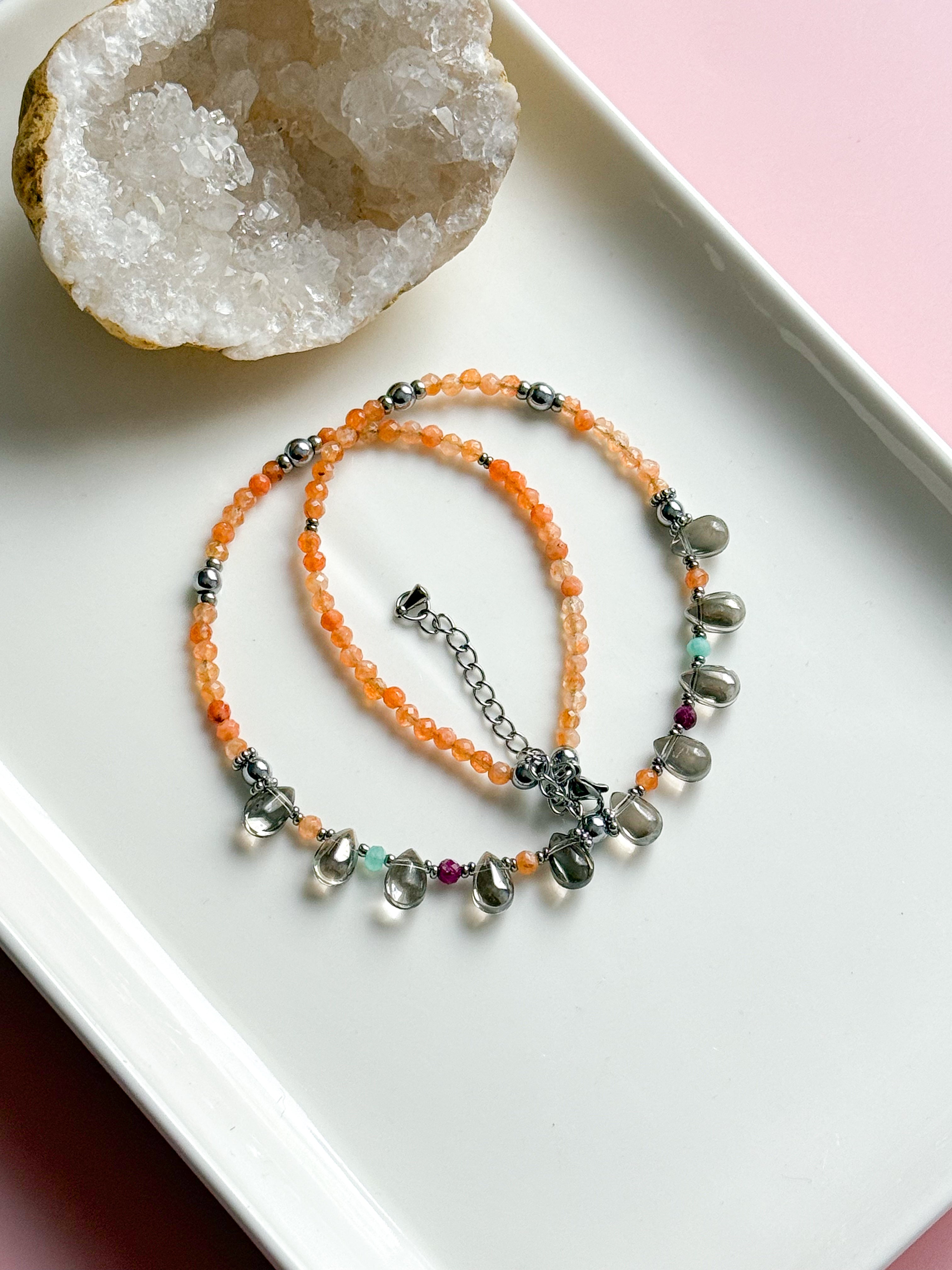 Collier EZRA argenté - Pierre de soleil, Rubis, Amazonite