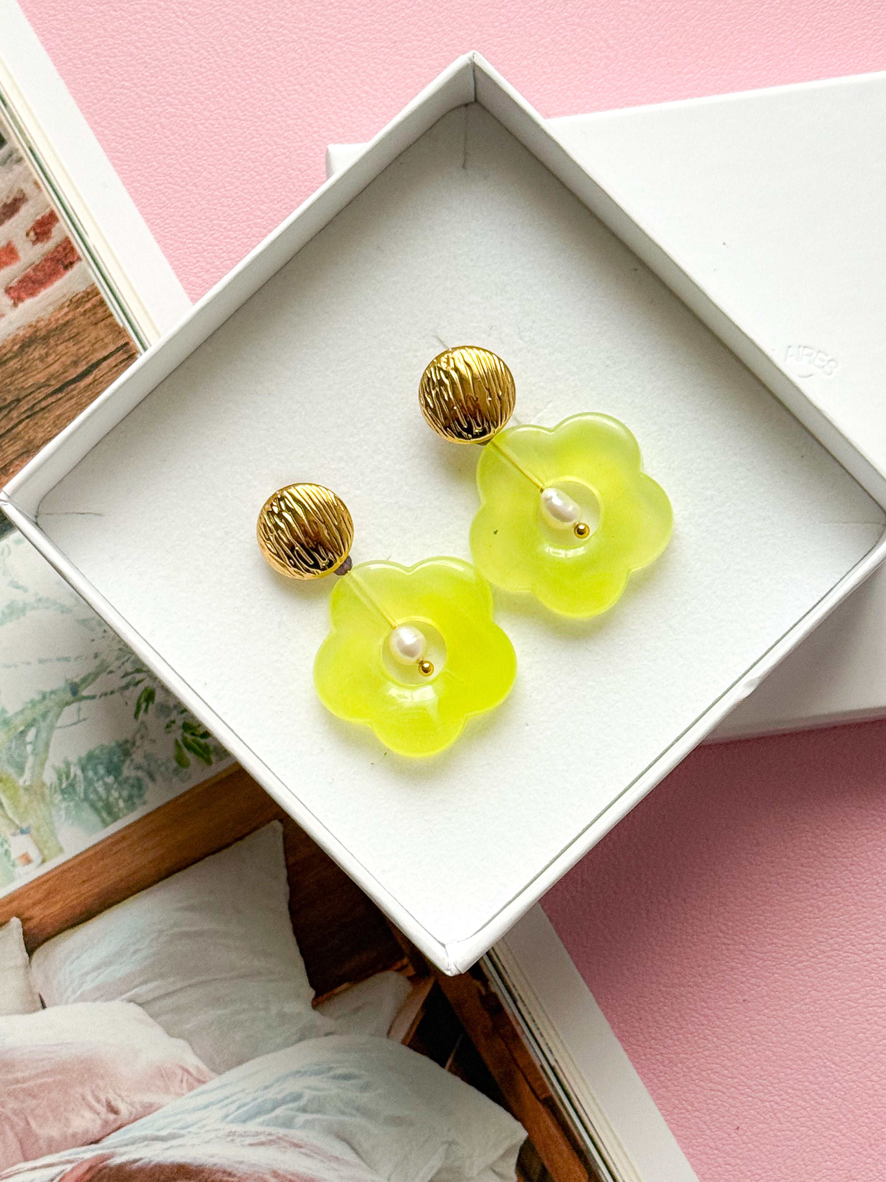 Boucles d'oreilles DOVIE jaune - Améthyste et Perle d'eau douce