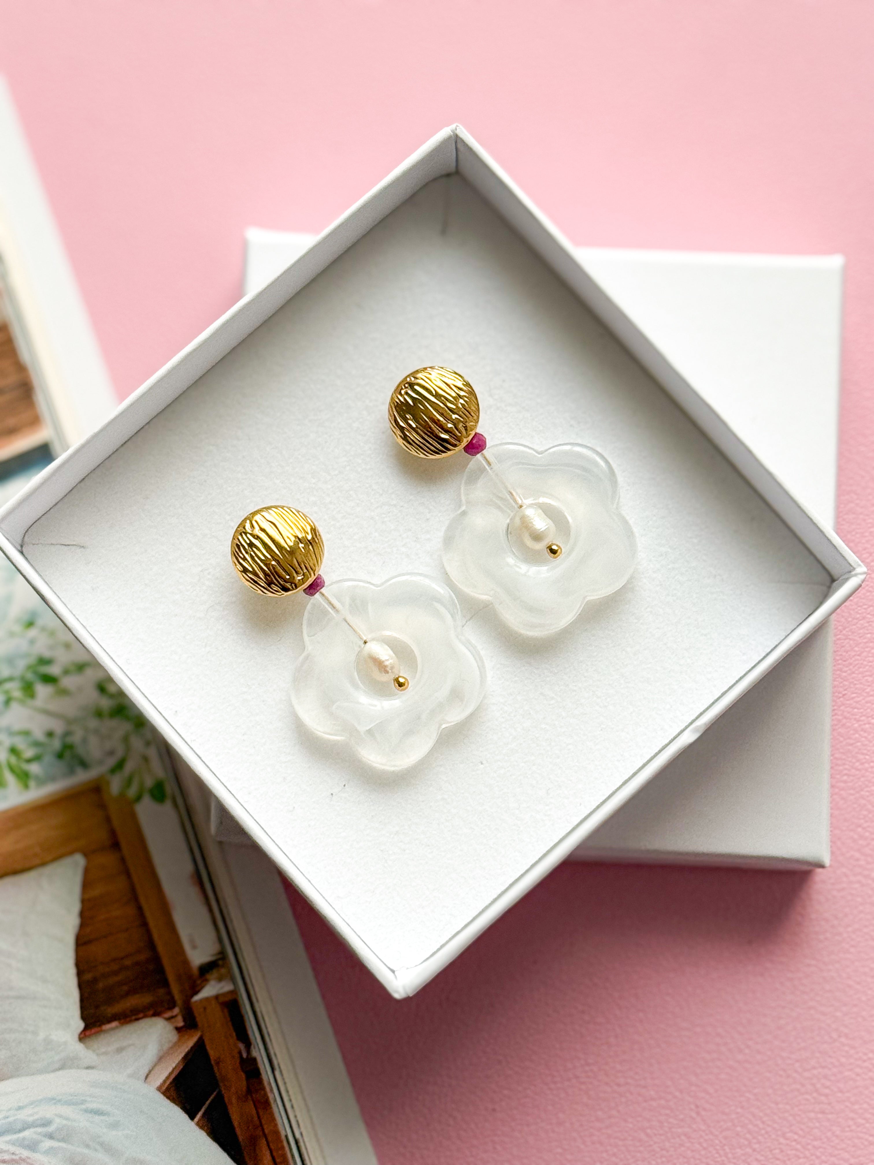 Boucles d'oreilles DOVIE blanc - Rubis et Perle d'eau douce